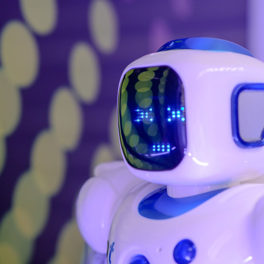 AIとロボットが変える介護の未来：人とテクノロジーの共存